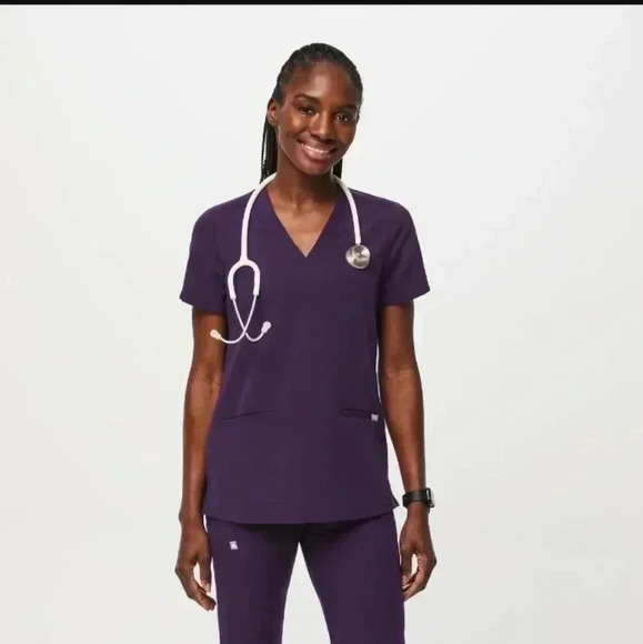 Figs Casma Three-Pocket Scrub Top - Picture 1 of 2